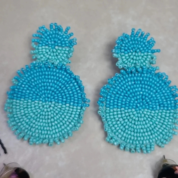 Earrings bundle of 4 pairs of earrings - Picture 5 of 11